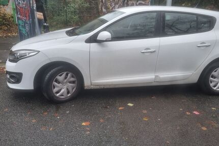 Renault Megane 61.290 km 5.500 € Berlin 10407