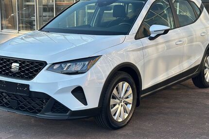 Seat Arona 9.989 km 18.990 &euro; Berlin 12057