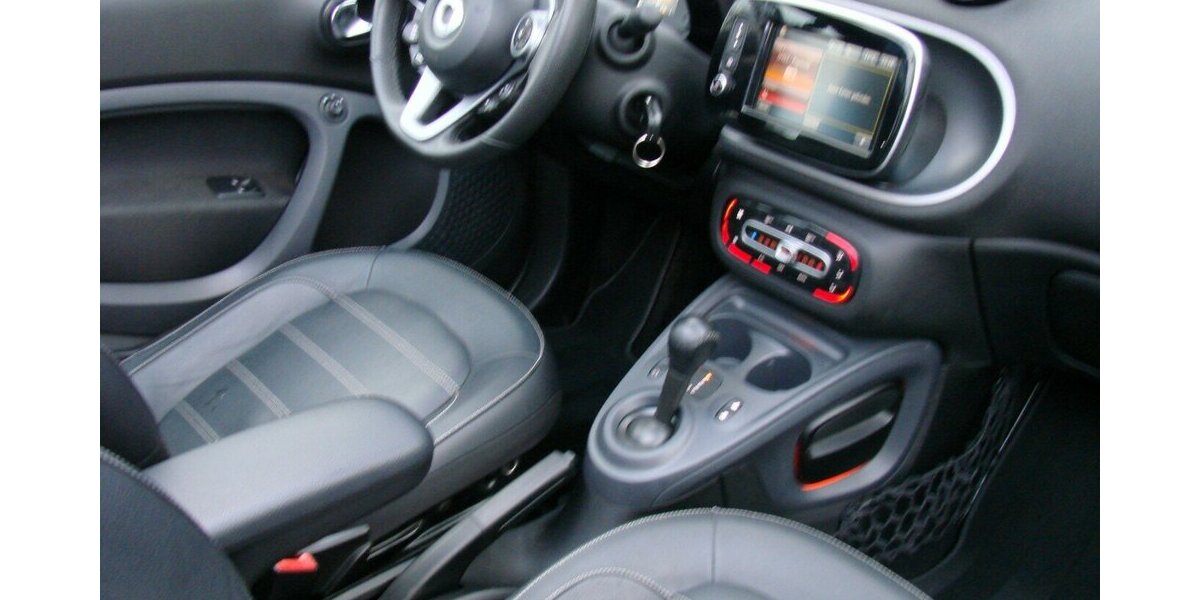 Smart Cabrio Prime LED Leder JBL Spurhalteassistent 93.124 km 13.980 &euro; Falkensee 14612