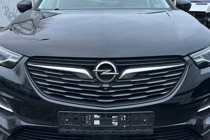 Opel Grandland (X) 190.000 km 11.900 &euro; Berlin 13053
