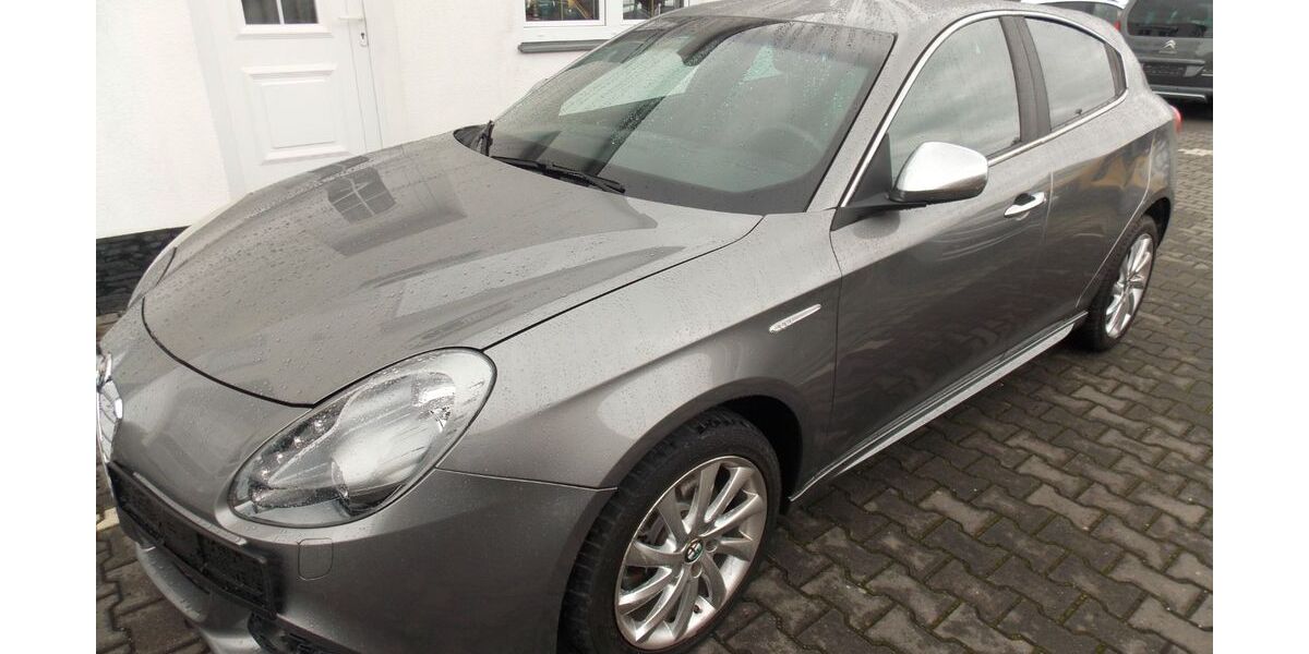 Alfa Romeo Giulietta 100.000 km 8.990 € Mahlow 15831