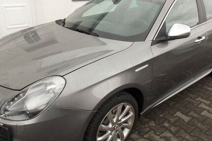 Alfa Romeo Giulietta 100.000 km 9.900 € Mahlow 15831