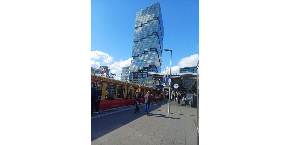 Dachgeschoss Wohnung mit Panorama im Zentrum Berlins nahe Warschauer Brücke - 3 zimmer