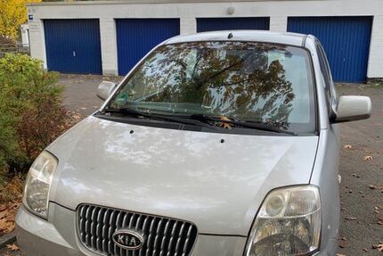 Kia Picanto 96.000 km 2.400 € Berlin 12351