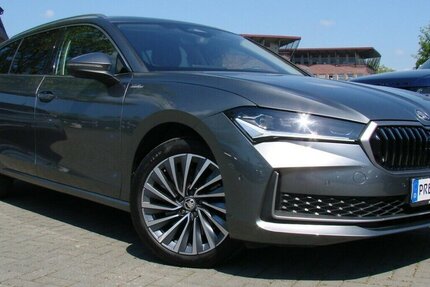 Skoda Superb 2.0TDi L&K 4x4 ACC LED AHK H&K 360º 41.532 km 38.480 &euro; Falkensee 14612