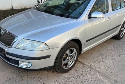 Skoda Octavia 183.000 km 3.400 &euro; Potsdam 14480