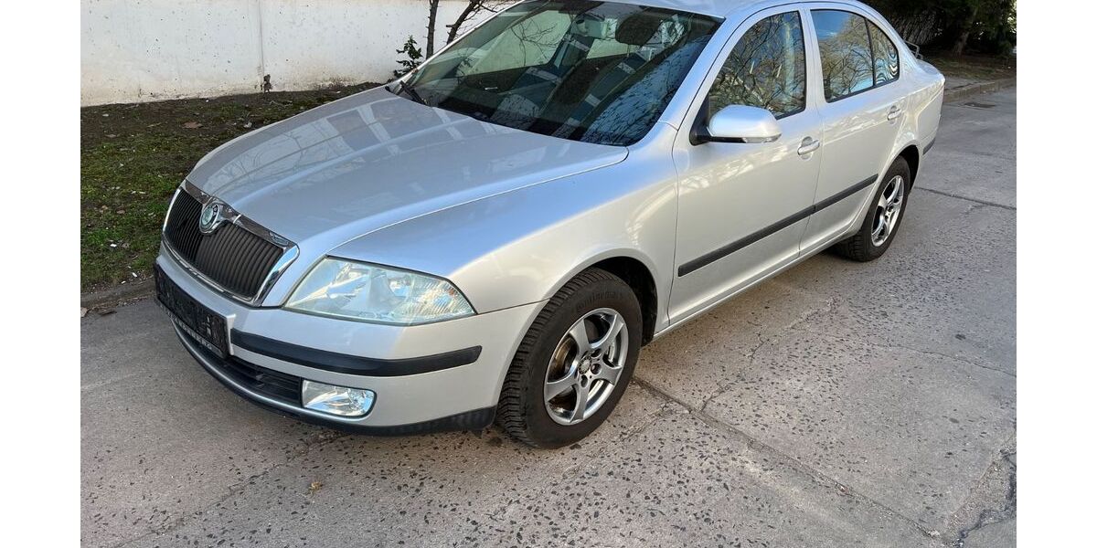 Skoda Octavia 183.000 km 3.400 &euro; Potsdam 14480