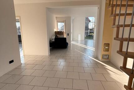 Haus Nauen - 3.5 Zimmer, 181 m&sup2;, 2.600&euro; | Angebot:24627286