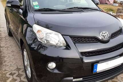 Toyota Urban Cruiser 74.300 km 8.950 &euro; Berlin 12526