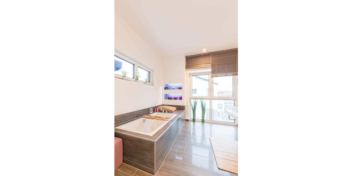 Mehrfamilienhaus, Wohnhaus Falkensee - 6 Zimmer, 196 m&sup2;, 450.119&euro; | Angebot:25747739
