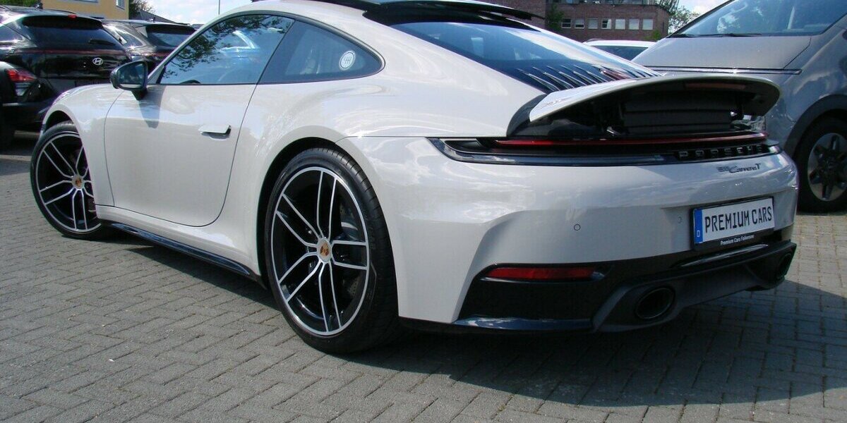 Porsche 992 .2 Carrera T Sport-Design Matrix Pano 360º BOS 8.426 km 129.980 &euro; Falkensee 14612