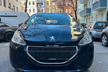 Peugeot 208 89.900 km 4.190 &euro; Berlin 12055