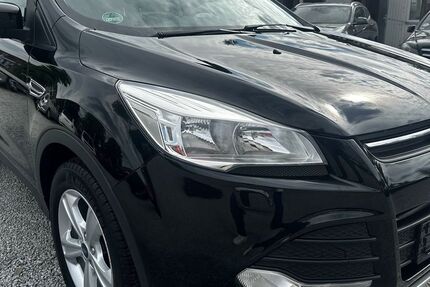 Ford Kuga 94.929 km 9.999 € Schönefeld/ OT Großziethen 12529