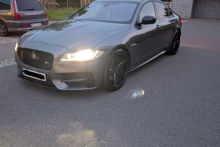 Jaguar XF 181.782 km 16.500 € Teltow 14513