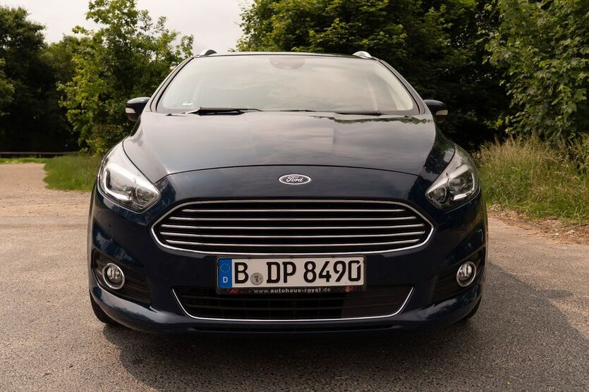 Ford S-Max 135.000 km 17.000 € Berlin 12207