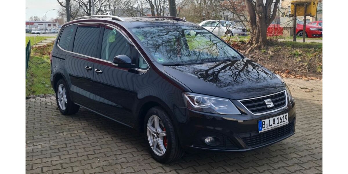 Seat Alhambra 156.800 km 17.300 &euro; Berlin 10827