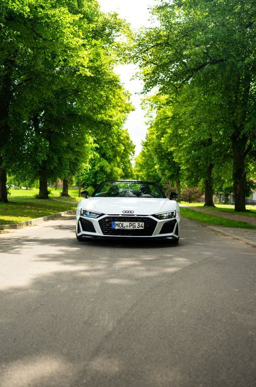 R8
