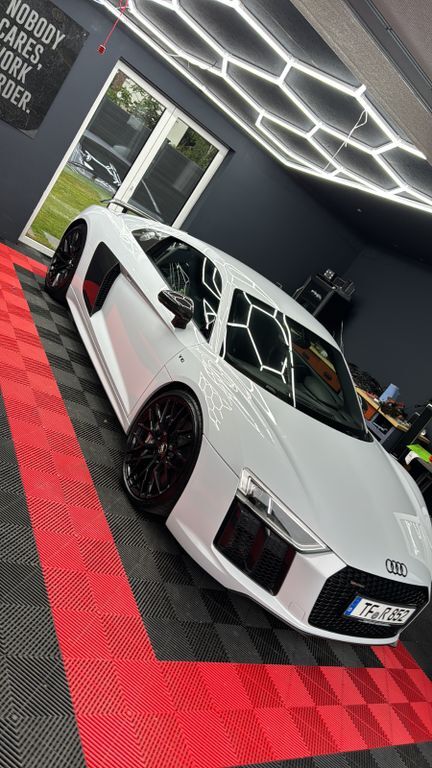 R8