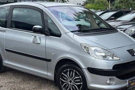 Peugeot 1007 67.000 km 3.990 &euro; Berlin 13127