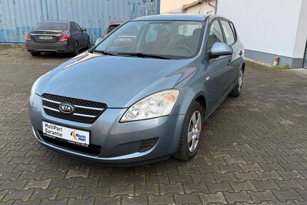Kia ceed / Ceed 120.319 km 2.690 &euro; Berlin 13088