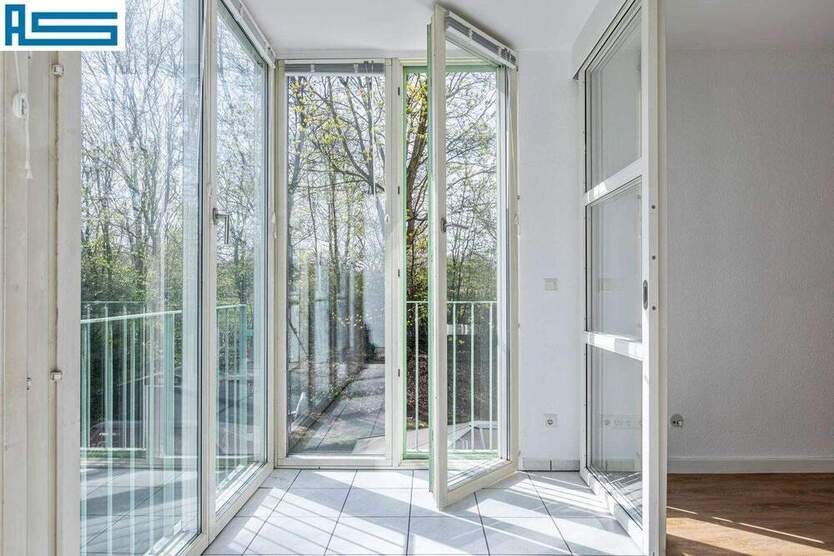 Freie 2-Zimmerwohnung mit tollem Wintergarten und Stellplatz 2 zimmer