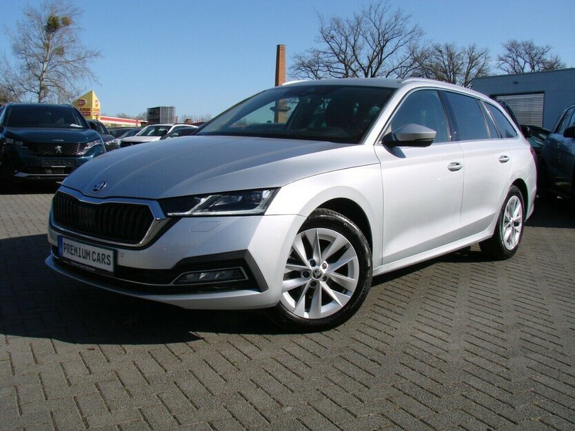 Skoda Octavia 2.0TDI Style ACC Columbus HeadUp AHK 48.103 km 27.480 € Falkensee 14612