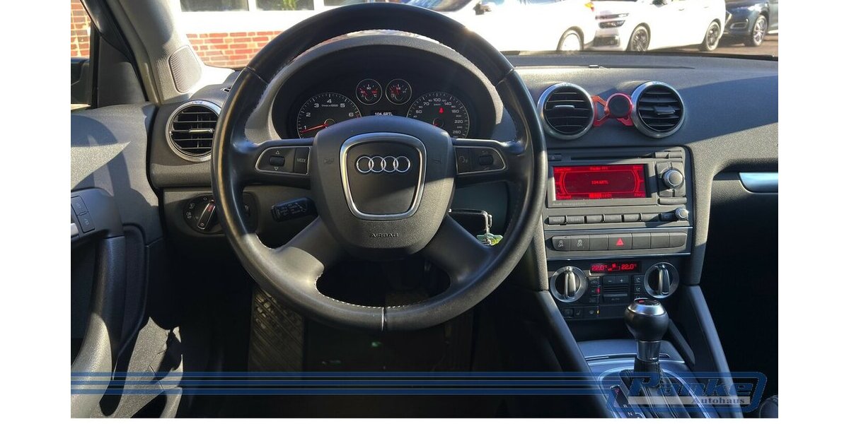 Audi A3 1.4 TFSI*S-Tronic*Tempo*SHZ*Navi*PDC* 118.995 km 9.890 &euro; Berlin 13187