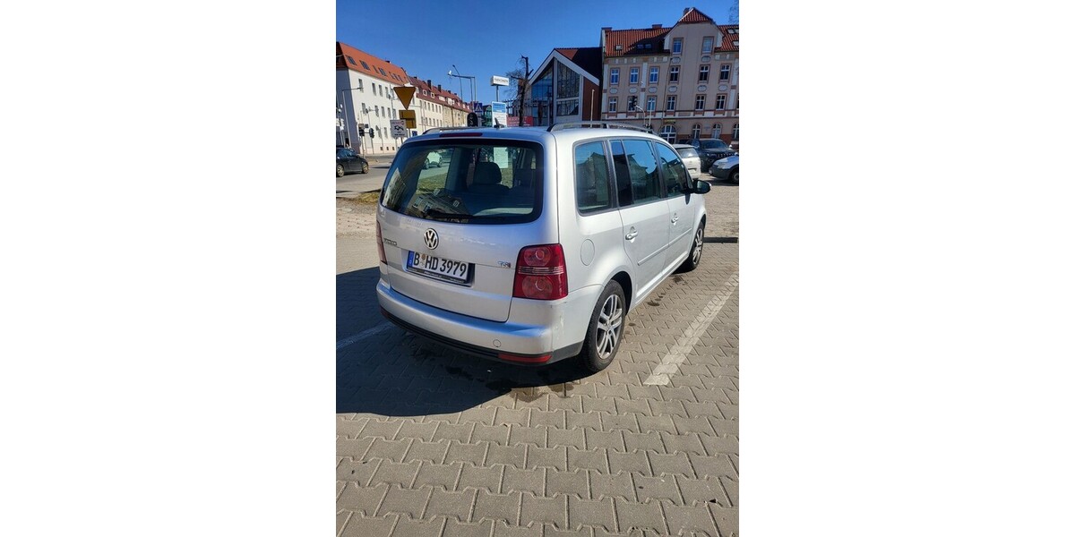 VW Touran 317.000 km 1.999 &euro; Berlin 10178
