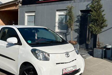 Toyota IQ 83.000 km 8.790 &euro; Berlin 13088