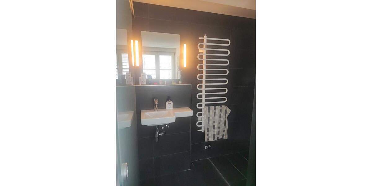 Genießen Sie die Wintermonate am Kamin und den Frühling im Garten 5 zimmer