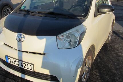 Toyota IQ 140.100 km 2.800 &euro; Potsdam 14476