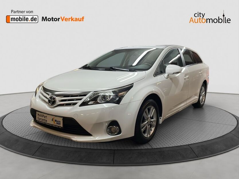 Toyota Avensis 104.000 km 10.980 € Berlin 10625