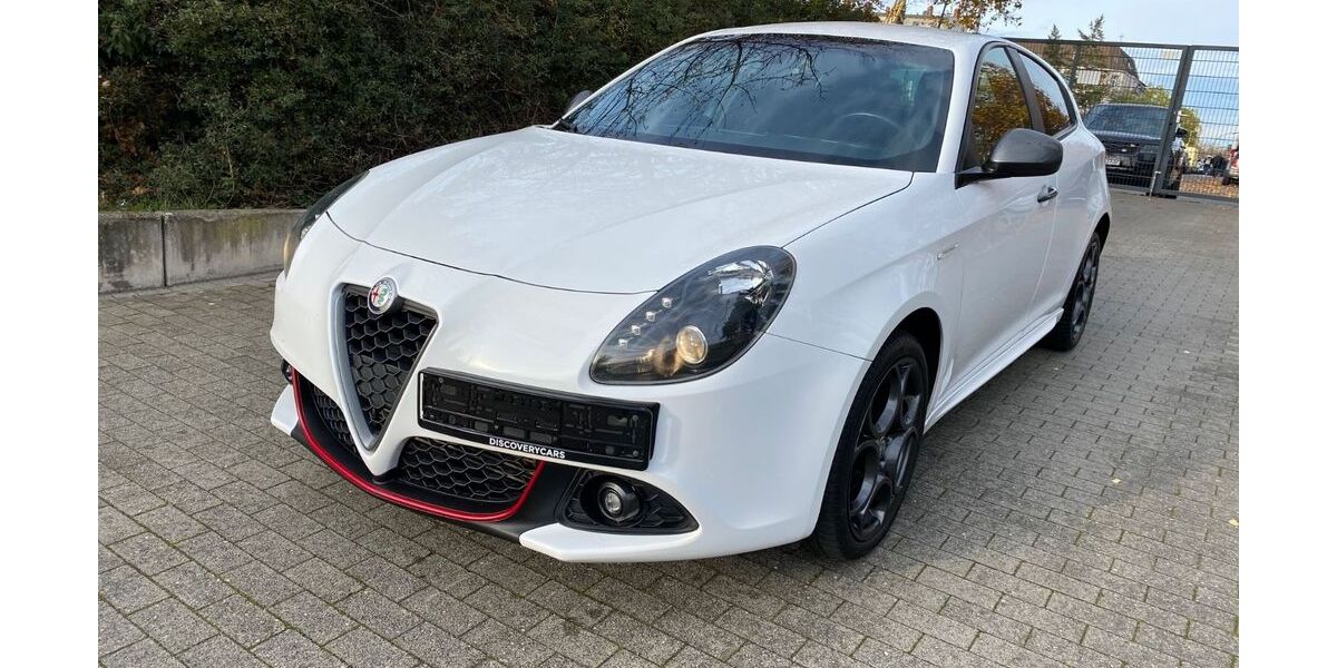 Alfa Romeo Giulietta 154.471 km 12.390 € Berlin 13581