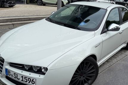 Alfa Romeo 159 121.000 km 11.998 &euro; Berlin 13581