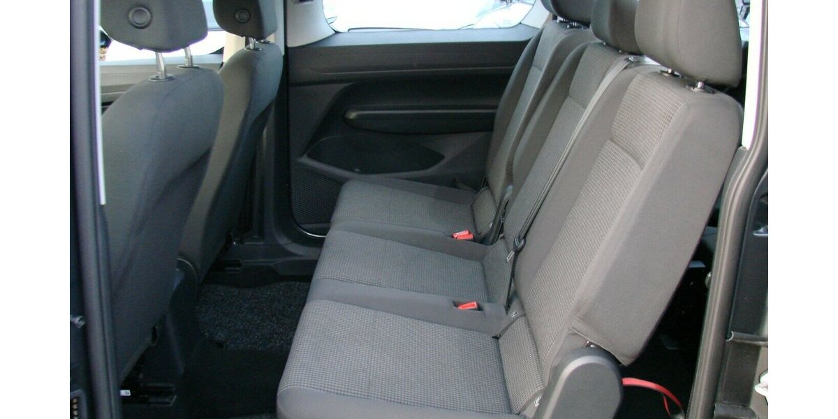 VW Caddy Maxi 2,0 TDI 7Sitze Tempomat 57.708 km 28.980 &euro; Falkensee 14612