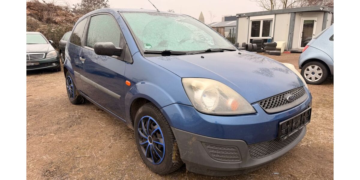 Ford Fiesta 101.318 km 2.495 &euro; Falkensee 14612