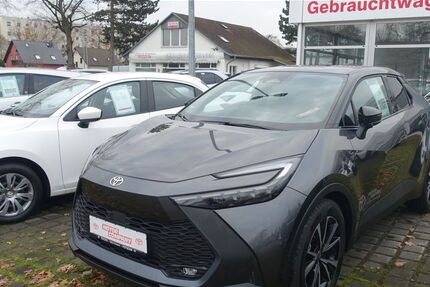 Toyota C-HR 12.100 km 31.550 € Berlin 13403