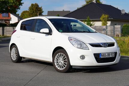 Hyundai i20 123.000 km 3.999 &euro; Falkensee 14612