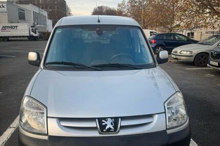 Peugeot Partner 97.700 km 4.300 € Berlin 12057