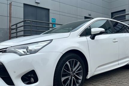 Toyota Avensis 103.978 km 14.480 &euro; Berlin 13353