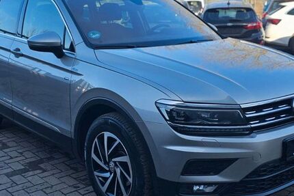 VW Tiguan 64.785 km 18.990 &euro; Berlin Buckow 12353