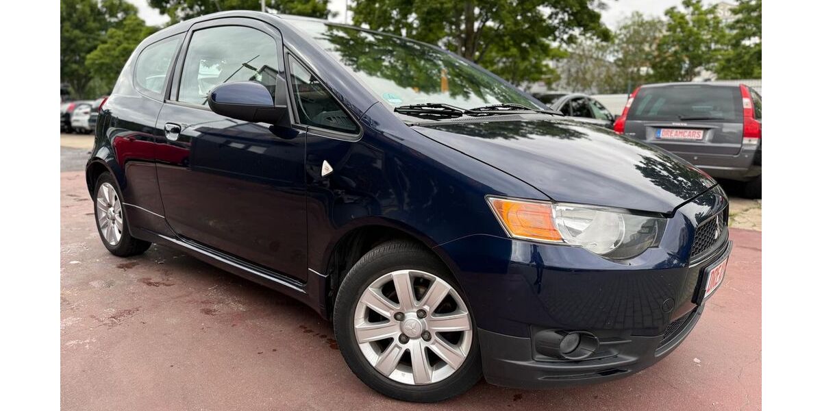 Mitsubishi Colt 264.000 km 2.490 &euro; berlin 12681