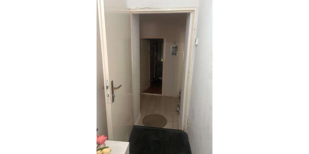 Erdgeschoßwohnung Berlin Charlottenburg-Wilmersdorf - 3 Zimmer, 50 m&sup2;, 1.500&euro; | Angebot:26272612