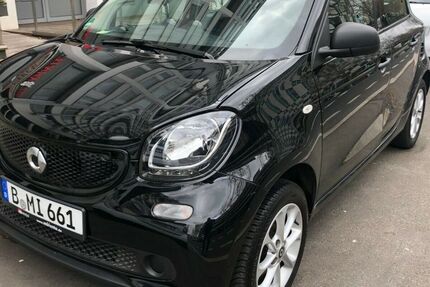 Smart ForFour 59.600 km 11.650 &euro; Berlin - Zentrum 10787