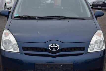 Toyota Corolla Verso 208.000 km 3.299 &euro; Berlin 13597