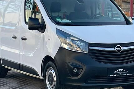 Opel Vivaro 149.000 km 9.850 &euro; Berlin 13088