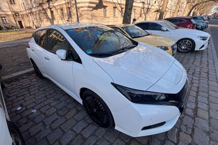 Nissan Leaf 11.500 km 14.799 &euro; Berlin 13595