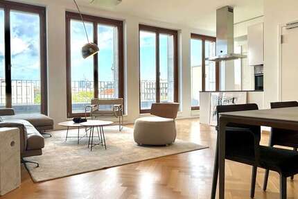 Wohnung Berlin Mitte - 3 Zimmer, 110 m&sup2;, 3.400&euro; | Angebot:21867217