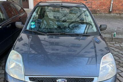 Ford Fiesta 162.000 km 1.550 &euro; Berlin 10367