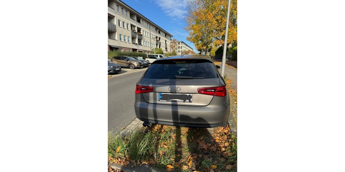 Audi A3 180.000 km 8.000 € Berlin 10178